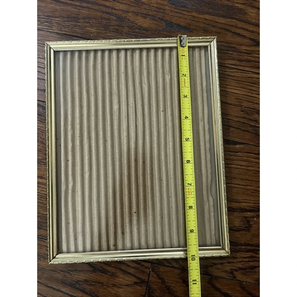 Vintage Intercraft 8x10 Gold-Tone Metal Photo Picture Frame Ornate